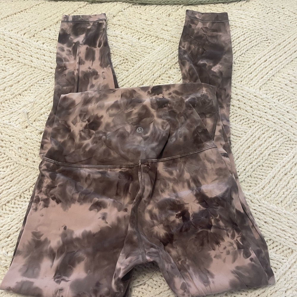 Lululemon size 8 align legging